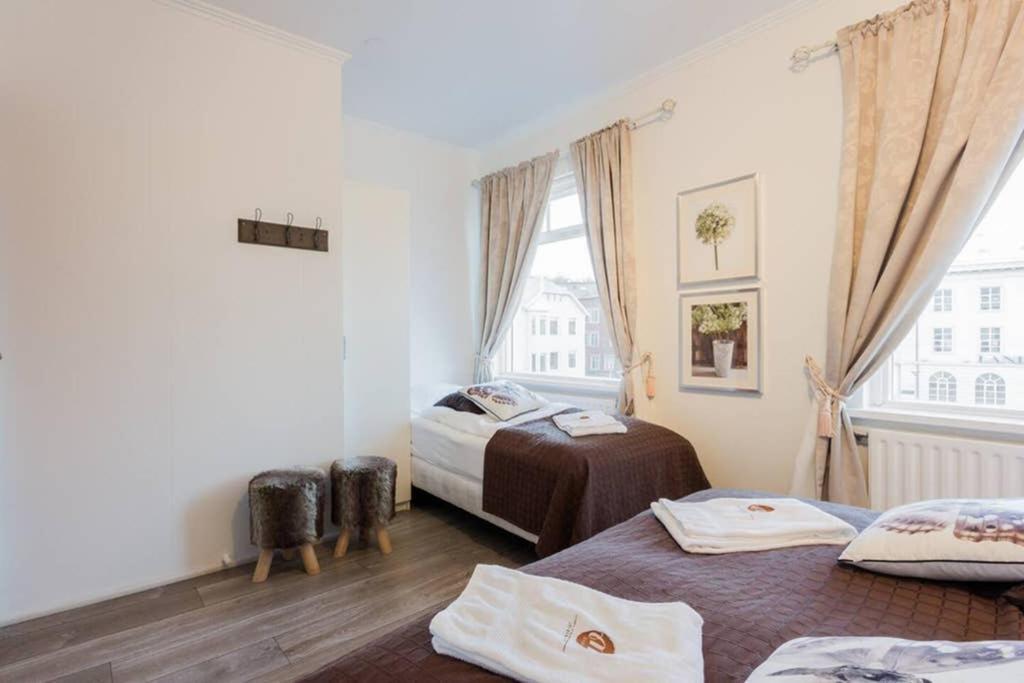 Superb Central Location, No Car Needed - Spacious Akureyri Exteriör bild
